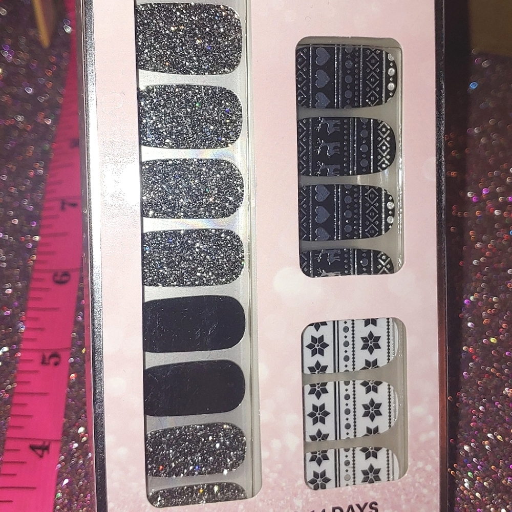 Blitzen's Ball Gloss Ultra Shine Gel Palette Nails Dashing Diva Glitter